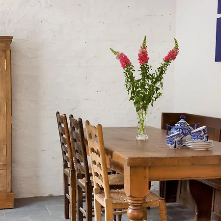 Morton House - 7 Brm With Private Courtyard And Stable Block Sleeps 2-14 Flexible Pricing For Every Group Size Feriehus Masham