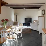 Morton House Let Yorkshire Dales - One 4 Brm Farmhouse, 3brm Stable Block Sleeps 2-16 *
