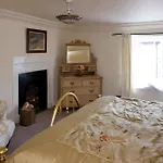 Morton House Let Yorkshire Dales - One 4 Brm Farmhouse, 3brm Stable Block Sleeps 2-16 Masham