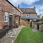 Prázdninový dům Morton House Let Yorkshire Dales - One 4 Brm Farmhouse, 3brm Stable Block Sleeps 2-16