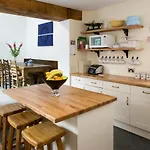 Morton House Let Yorkshire Dales - One 4 Brm Farmhouse, 3brm Stable Block Sleeps 2-16 Prázdninový dům